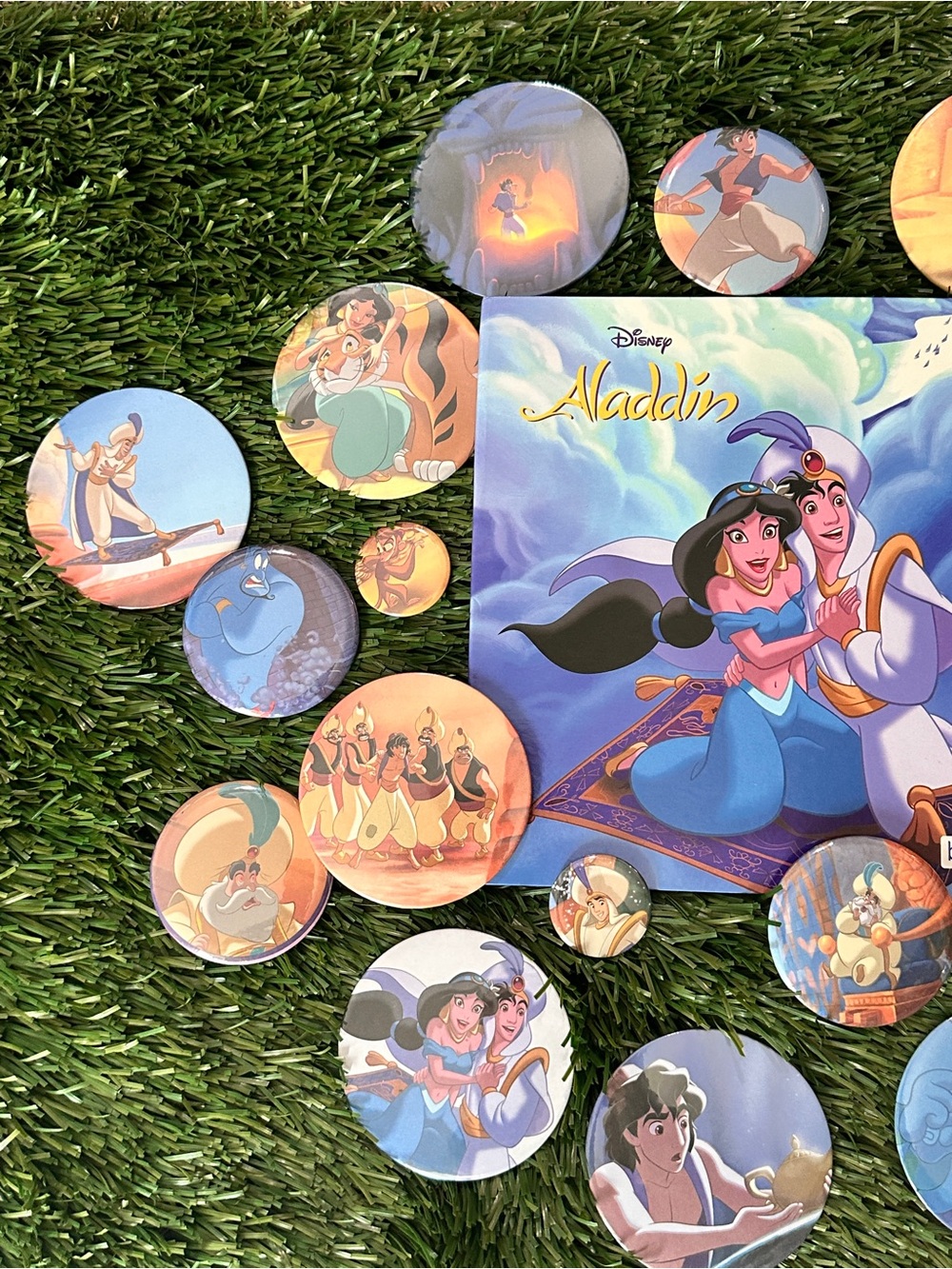 Aladdin pin back button bundle - Picture 2 of 6